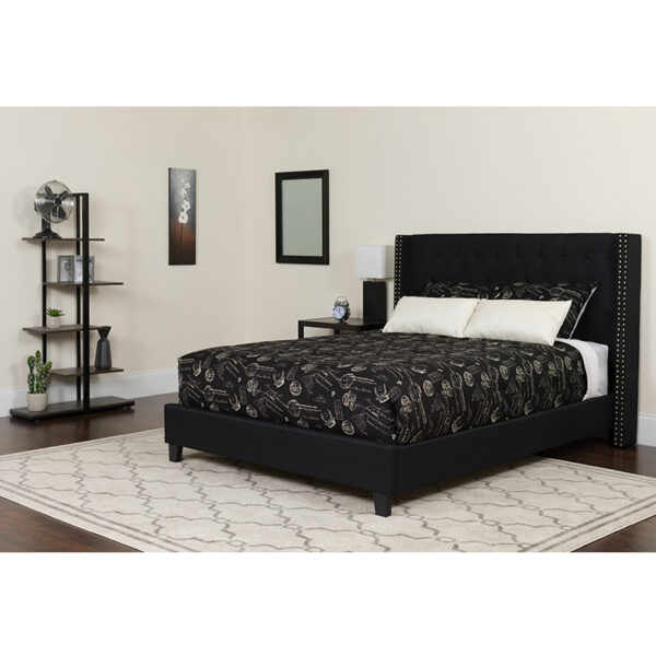 Wholesale Riverdale Queen Size Tufted Upholstered Platform Bed in Black Fabric with Memory Foam Mattress